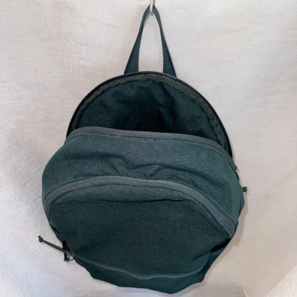 Everlane Backpack Forest Green - Picture 9 of 11